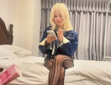 杏吧原创.约了个金妇碧眼的俄罗斯小姐姐-小浪