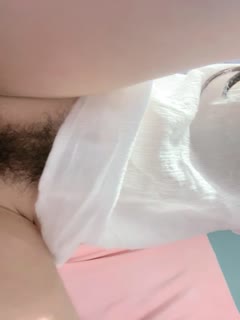 小狐狸直播夹心糖饼~完美露脸露三点，白白嫩嫩迷人的身躯，紧致小淫穴看得让人流口水!